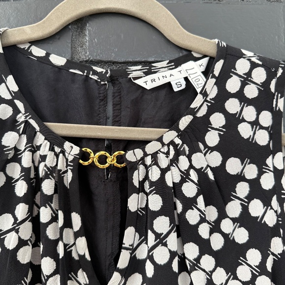 Beautiful Black And White Vintage Silk Top From Trina Turk‎ (size S) - Picture 2 of 9